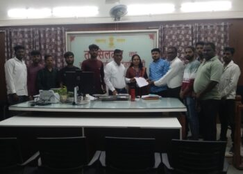 येवल्यात गॅस टंचाईविरोधात ‘वंचित’चा एल्गार; तहसील कार्यालयावर मोर्चा, तीव्र निदर्शने