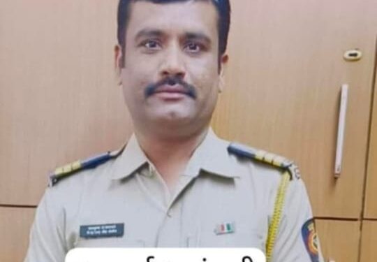 बीडमध्ये पोलीस कर्मचाऱ्याची आत्महत्या; पोलीस दलात हळहळ