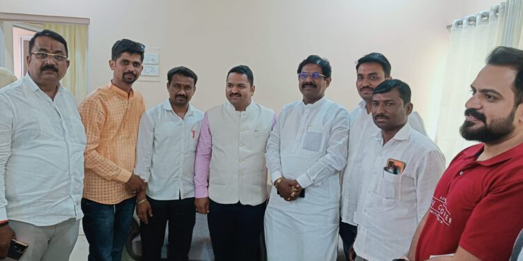 ओम साई प्रतिष्ठानकडून मा. मंगेश चिवटे यांची सदिच्छा भेट; सामाजिक व आरोग्य उपक्रमांवर चर्चा