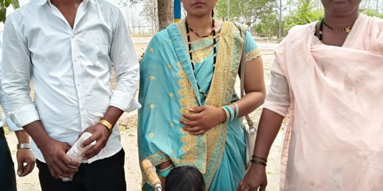 धर्माच्या भिंती ओलांडून माणुसकीचे दर्शन: भाजी विक्रेता शारुक शाहने जपला सामाजिक सलोखा*