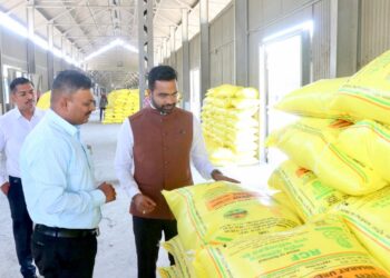 खरीप 2026 साठी तयारीला वेग : जळगावात युरियाचा पहिला रॅक दाखल