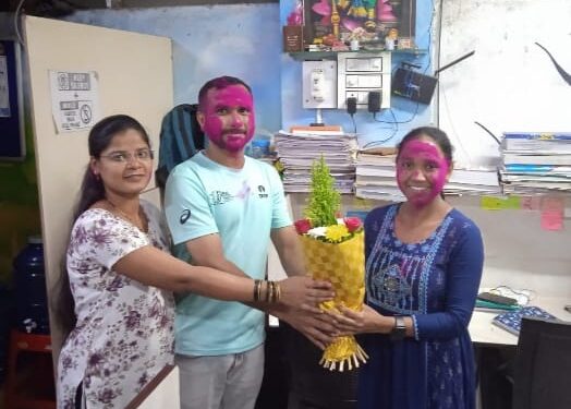 एकाच कुटुंबात ‘अधिकारी’ त्रिकूट! आजऱ्याच्या बुरुडे येथील प्राजक्ता कांबळेची विक्रीकर सहाय्यकपदी निवड