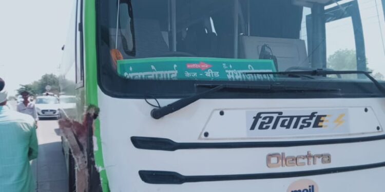 लोखंडी सावरगाव येथे भीषण अपघात; २० वर्षीय तरुणाचा जागीच मृत्यू