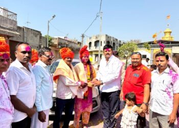 गरिबीवर मात करत आढळगावच्या प्रियंकाची भरारी; पुणे पोलीस कॉन्स्टेबल भरतीत दमदार यश