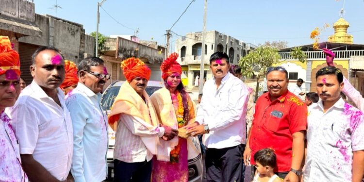 गरिबीवर मात करत आढळगावच्या प्रियंकाची भरारी; पुणे पोलीस कॉन्स्टेबल भरतीत दमदार यश