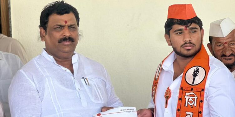 राजगुरुनगर येथे जनसंवाद कार्यक्रम; युवा सेनेच्या विभाग प्रमुखपदी कुमार लोखंडे यांची निवड