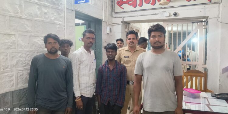 मुक्ताईनगरात जागरूक पत्रकारामुळे परप्रांतीय युवकाला मिळाले जीवनदान