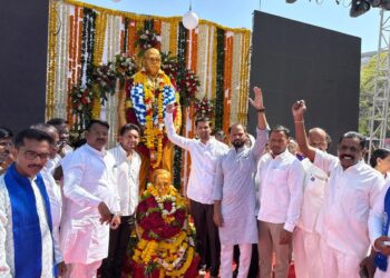 छत्रपती संभाजीनगर येथे राष्ट्रवादी काँग्रेसकडून डॉ. बाबासाहेब आंबेडकर यांना अभिवादन