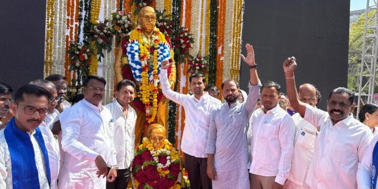 छत्रपती संभाजीनगर येथे राष्ट्रवादी काँग्रेसकडून डॉ. बाबासाहेब आंबेडकर यांना अभिवादन