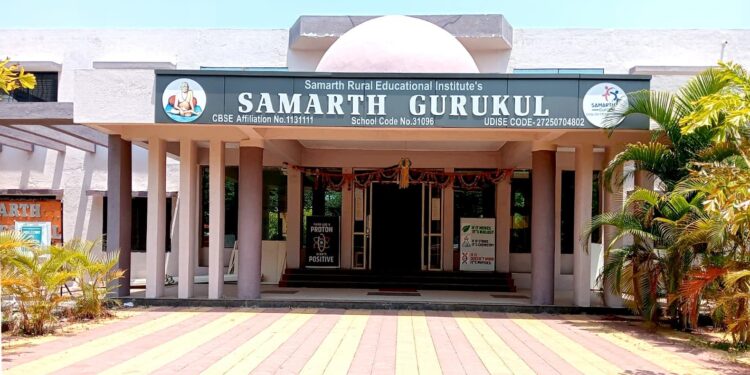 समर्थ गुरुकुलचा (CBSE) दहावीचा १००% निकाल