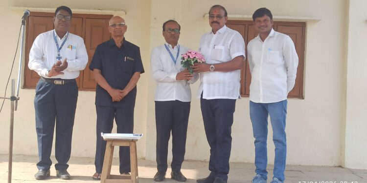 योगेश्वरी शिक्षण संस्थेच्या मेडिकल कॉलेज विभाग शाळेत श्री.व्यंकटेश चामनर सर यांची विभागप्रमुख पदावर नियुक्ती