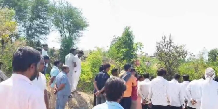 मंगरूळ हत्या प्रकरणाचा थरारक उलगडा; प्रेमसंबंधातून कट रचत पत्नीसह तिघे जेरबंद