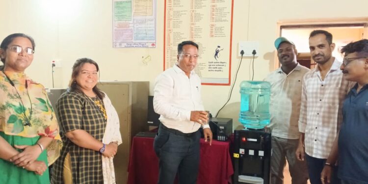 तळेरे आरोग्य उपकेंद्राला ग्रामपंचायतीकडून वॉटर फिल्टर भेट; रुग्णांना मिळणार थंड व स्वच्छ पाण्याचा आधार