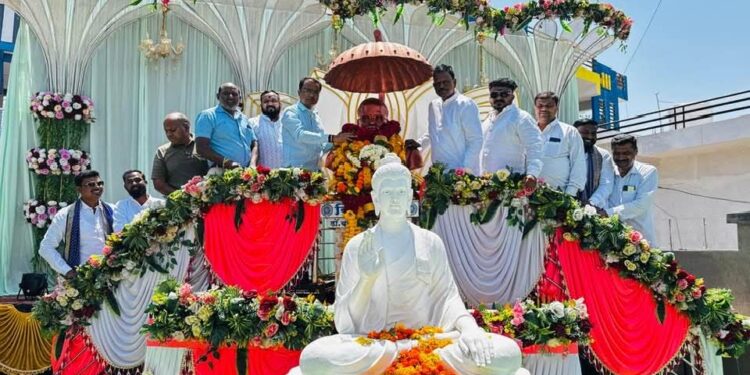 एरंडोलमध्ये डॉ. बाबासाहेब आंबेडकर यांची १३५ वी जयंती उत्साहात; भव्य रॅली व मिरवणुकीने शहर दणाणले.