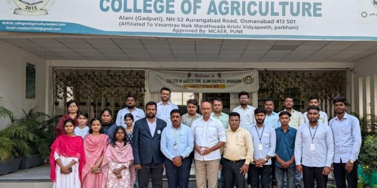 व्ही.पी. कृषि महाविद्यालयातील १३ विद्यार्थ्यांची नामांकित कंपनीत निवड; कॅम्पस प्लेसमेंटमध्ये मोठे यश