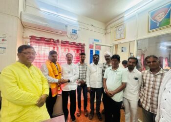 देवगाव रंगारी शाखा व्यवस्थापकपदी निलेश खरात; डॉ. संजय गव्हाणे यांच्याकडून शुभेच्छा