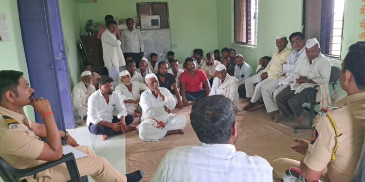 गाव शांततेसाठी सर्वांनी पुढाकार घ्यावा – वैराग पोलीस ठाण्याचे आवाहन