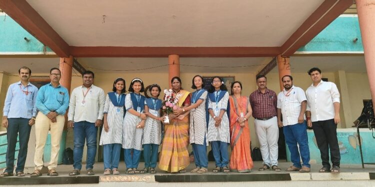 रयत प्रज्ञाशोध परीक्षेत राजमाता विजयराजे शिंदे कन्या विद्यालयाचे उल्लेखनीय यश