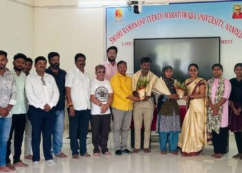 विद्यार्थिनींच्या सुरक्षिततेसाठी झटणारे एस.टी.चे चालक-वाहक ‘देवदूत’; किनवट संशोधन केंद्रातर्फे विशेष गौरव.