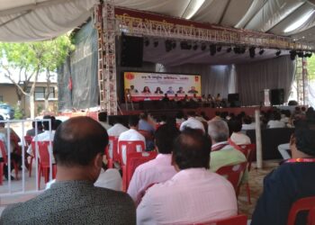 उदगीर येथे पत्रकार परिषदेत डिजिटल मीडियाचे मार्गदर्शन