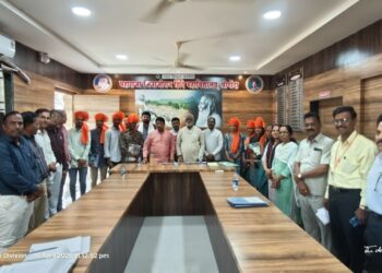 विविध स्पर्धा परीक्षांत महाराजा जिवाजीराव शिंदे महाविद्यालयाचे उल्लेखनीय यश; गुणवंतांचा सत्कार