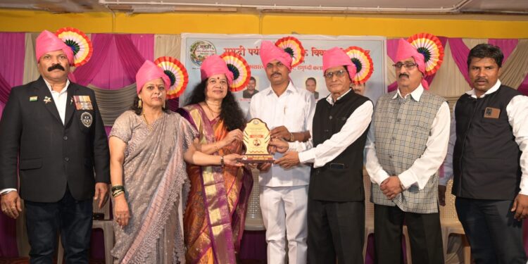 भारत कवितके ‘साहित्य रत्न विकासरत्न प्रेरणा पुरस्कार २०२६’ने सन्मानित