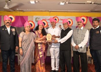 लातूरचे पत्रकार संतोष सोनवणे यांना “विकासरत्न प्रेरणा पुरस्कार” प्रदान; मुंबईत भव्य सोहळा संपन्न