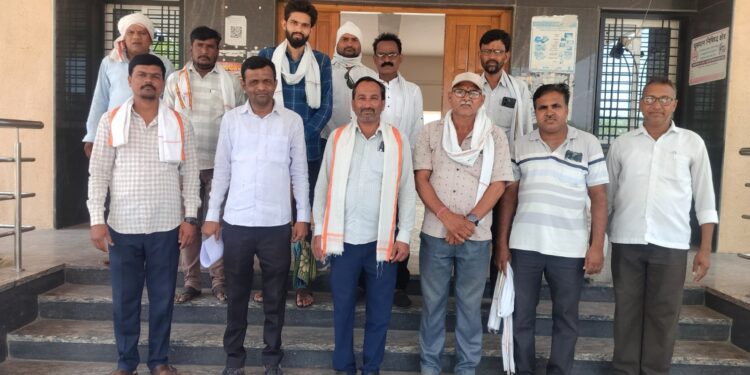 नांदगाव खंडेश्वरमध्ये पीकविम्याची मागणी; अतिवृष्टीमुळे शेतकरी संकटात