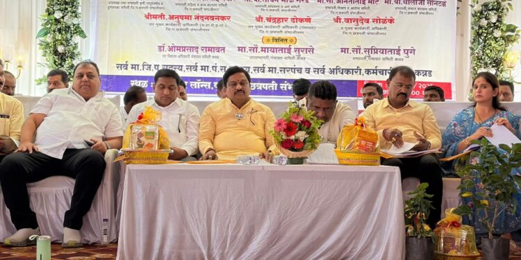 कन्नड तालुक्यात पंचायत समितीच्या सर्व विभागांची आढावा बैठक संपन्न; रखडलेली कामे तात्काळ पूर्ण करण्याचे निर्देश