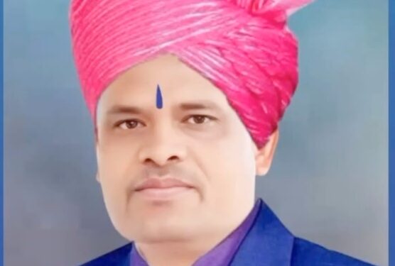 कलावंतांवरील हल्ल्यांच्या निषेधार्थ अकोले येथे ५०० लोककलावंतांचे आंदोलन; विविध मागण्यांसाठी निवेदन