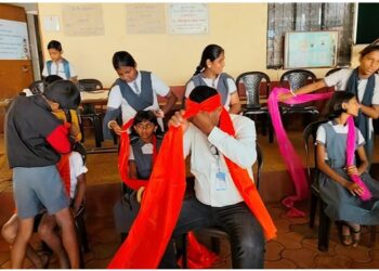 “कलेमुळे जीवन समृद्ध होते – प्रा. विक्रम बोकडे; न्यू इंग्लिश स्कूलमध्ये उन्हाळी संस्कार शिबिराची उत्साहात सुरुवात”