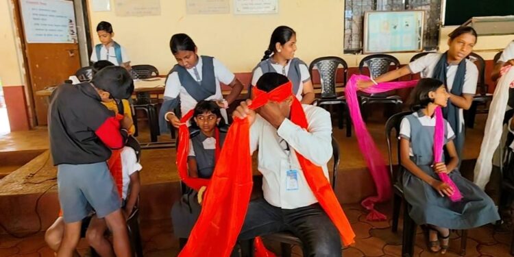 “कलेमुळे जीवन समृद्ध होते – प्रा. विक्रम बोकडे; न्यू इंग्लिश स्कूलमध्ये उन्हाळी संस्कार शिबिराची उत्साहात सुरुवात”