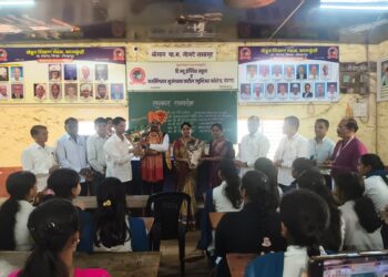 आपल्यातील क्षमता ओळखून कष्ट करा – शामराव पाटील यांचे विद्यार्थ्यांना मार्गदर्शन