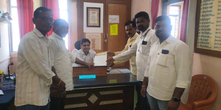 माहूर तालुक्यात ग्रामसेवकांच्या गैरहजेरीवर संताप; पत्रकार संघाकडून कारवाईची मागणी