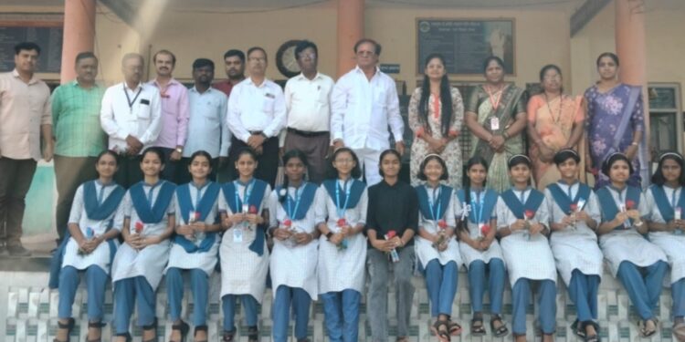 एन.एम.एम.एस. परीक्षेत कन्या विद्यालयाचे उज्ज्वल यश