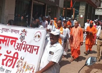 शहादा शहरात ‘गौ सन्मान रॅली’चा उत्साह; गौमातेला ‘राष्ट्रमाता’ दर्जा देण्याची मागणी