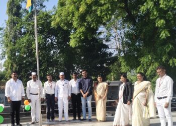 एम.एस.जी.एस. शैक्षणिक संकुलात महाराष्ट्र दिन व आंतरराष्ट्रीय कामगार दिन उत्साहात साजरा