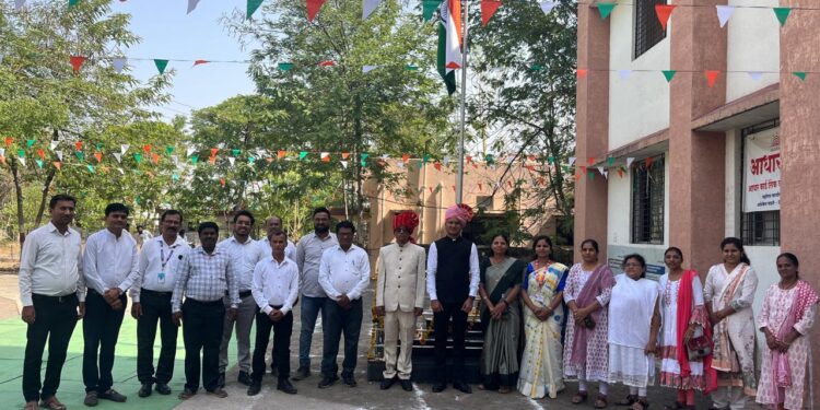 देवळी येथे महाराष्ट्र दिन व कामगार दिन उत्साहात; स्वगणना अभियानाची सुरुवात