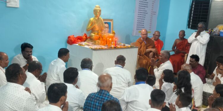 चांभुर्डी येथे भगवान गौतम बुद्ध यांच्या मूर्तीची स्थापना