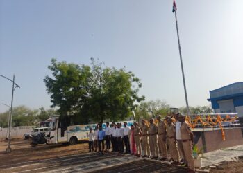 उपप्रादेशिक परिवहन कार्यालय वर्धा येथे महाराष्ट्र दिन उत्साहात साजरा