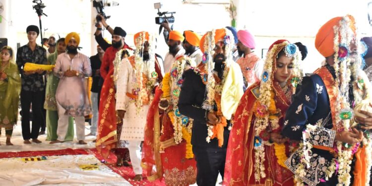 गुरुद्वारा सचखंड बोर्ड, नांदेड तर्फे ७१ वा सामूहिक विवाह महोत्सव उत्साहात संपन्न