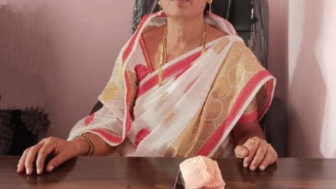 आंबवडे गावच्या सरपंच शोभा काकडे यांचे निधन; परिसरात शोककळा