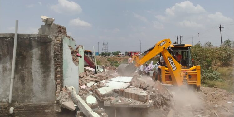 सुशी नाला परिसरातील पाडकाम मोहिमेला उच्च न्यायालयाची स्थगिती; रहिवाशांना मोठा दिलासा