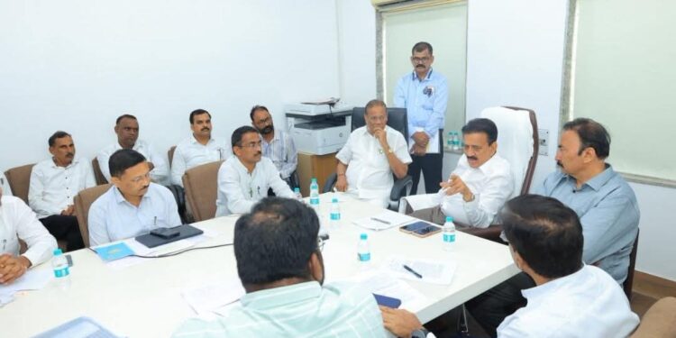 बालगंगा प्रकल्प पुनर्वसनासाठी मंत्रालयात महत्त्वपूर्ण बैठक; प्रकल्पग्रस्तांच्या मागण्यांना वेग
