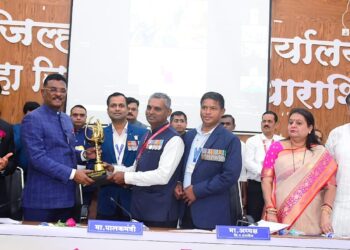 धाराशिव ध्वजदिन निधी संकलनात राज्यात तिसरे ; उत्कृष्ट कार्याबद्दल सन्मान