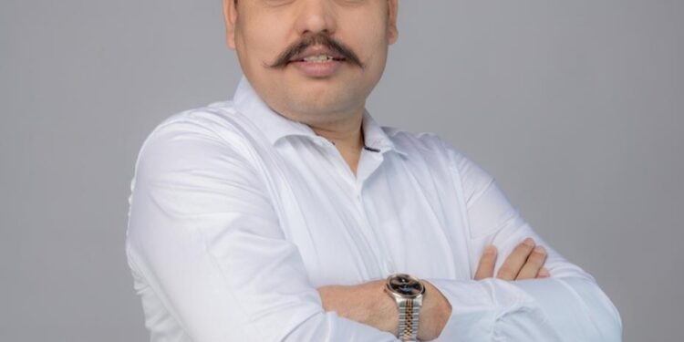शेतकऱ्यांनी अफवांवर विश्वास ठेवू नये; माहितीसाठी थेट कारखान्याशी संपर्क साधावा : ओमराजे बोत्रे पाटील