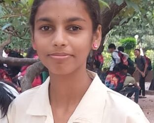 म. ना. बरोरा विद्यालयाच्या विद्यार्थ्यांचे घवघवीत यश; स्नेहल उमवणे ठरली तालुक्याचा अभिमान