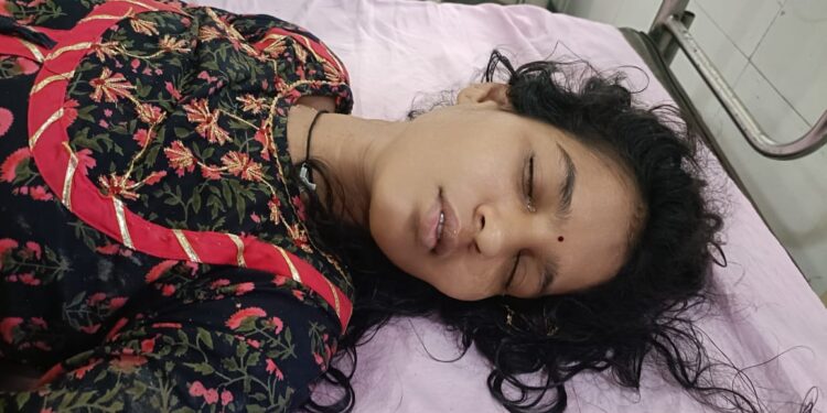 राजुरा-बामणी मार्गावरील वर्धा नदी पुलावरून महिलेची उडी; उपचार सुरू