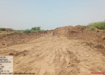वैजापूर महसूल विभागाचा ‘महा-घोटाळा’; मृत व्यक्तीच्या नावाने रॉयल्टी, गायरानात ‘हायवा’राज!