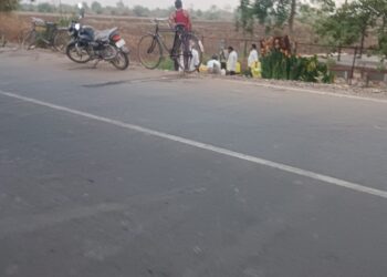 बेलखेड येथे आजही पिण्याच्या पाण्यासाठी नागरिकांची भटकंती